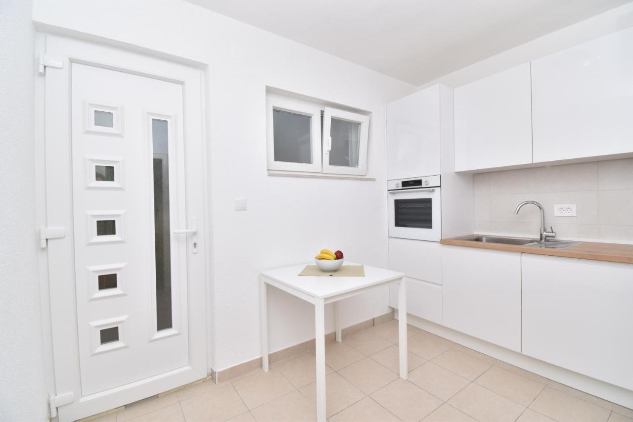 Apartments Despot Tucepi Exterior photo
